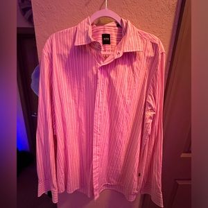 Comfortable and Stylish Hugo Boss long sleeve dress shirt!